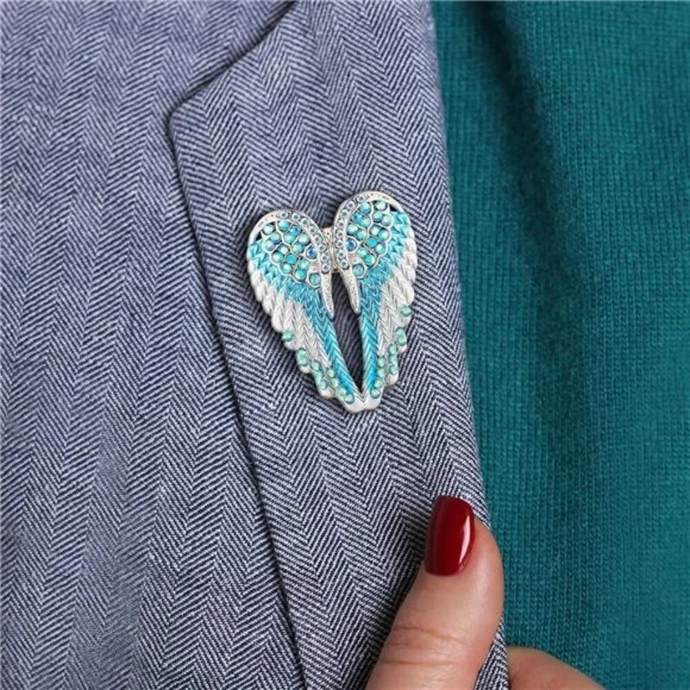 Elegant Crystal Brooch Set – High Heels, Angel Wings, and Eye Designs (4-Piece)